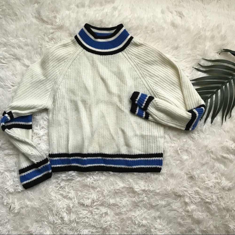 Uo sweater